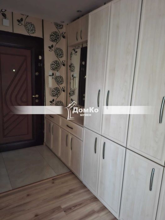 Дава се под наем Двустаен апартамент в Шумен, Тракия - 70 кв.м за 255 € - Снимка #4