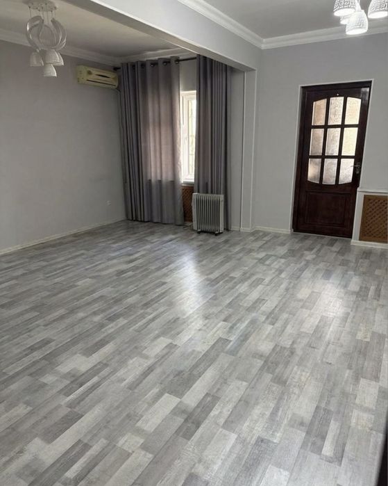 Код 892  Продам 4/4/5 ком квартиру куйлюк массив 6