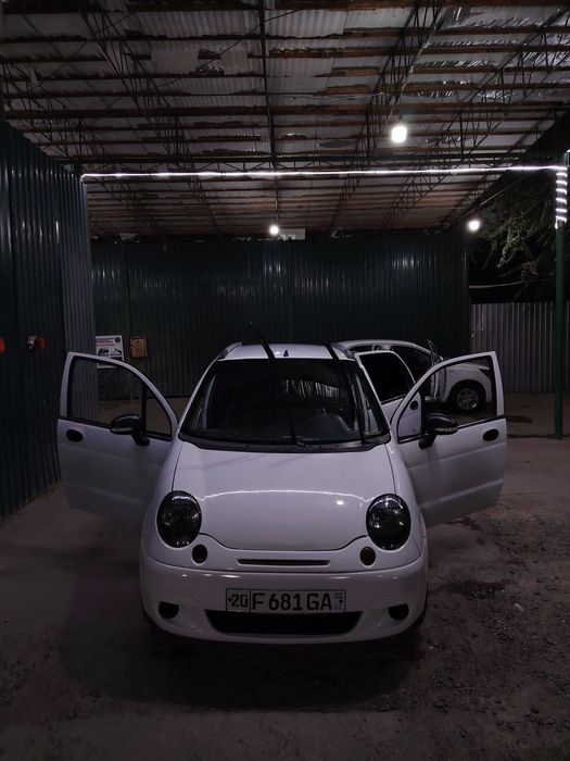 Matiz 2009 yil rangi oq.