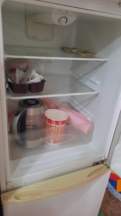 Продам холодильник б/у