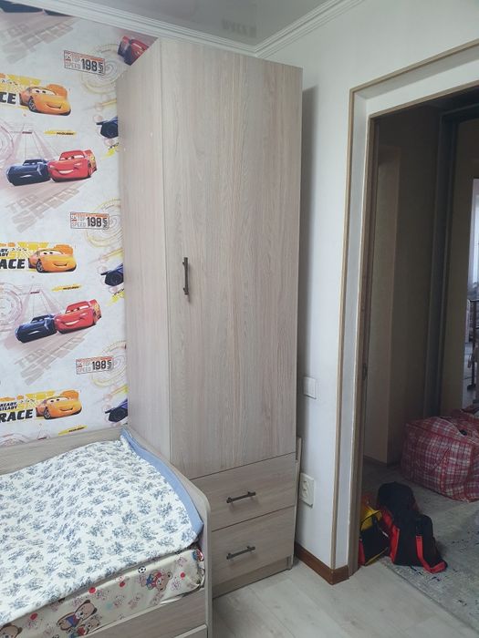 Продам спальный гарнитур в комплекте