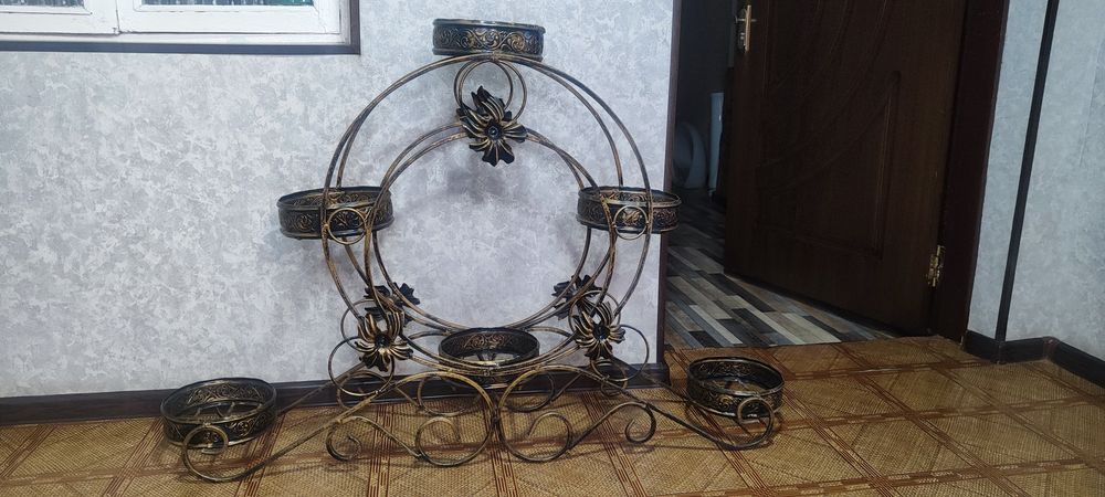 Подставка для цветов