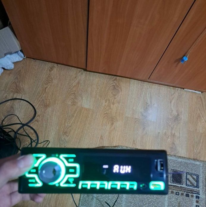 Радио за кола 4×100w