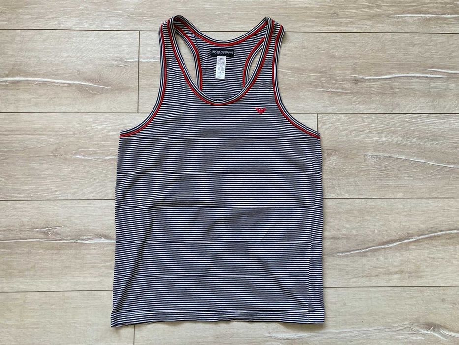 Emporio Armani потник размер М