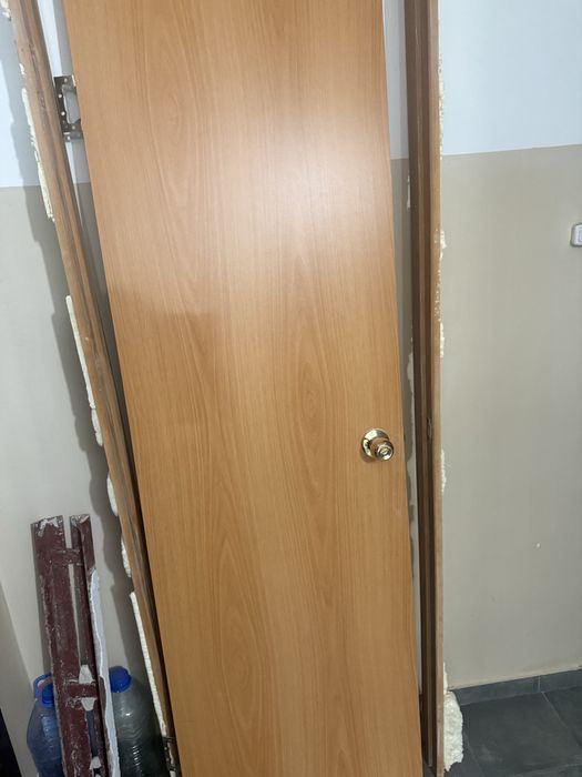 Продам двери 60*2,70*2.