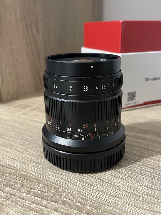 Canon EOS R50 55мм обектив