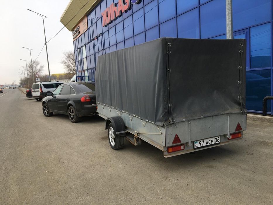 Прицеп іші қапталған