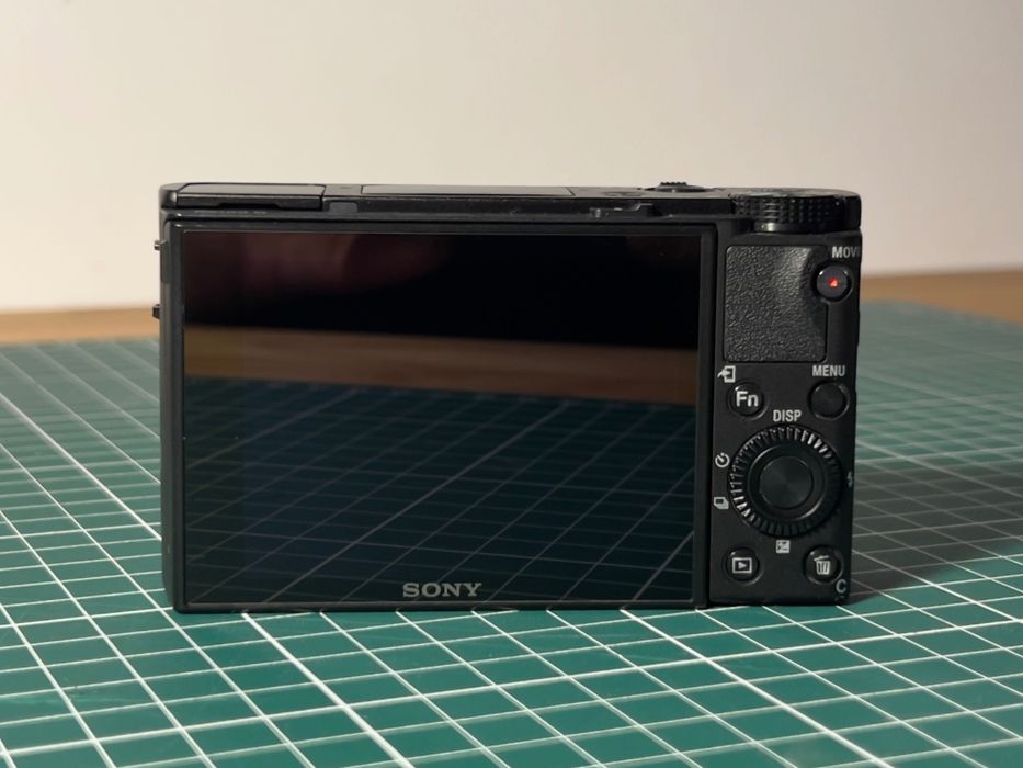 Sony RX100 Mark VI, mint, full box