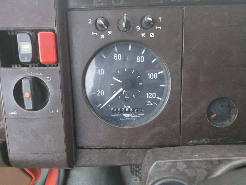 Мерцедес 809 самосвал