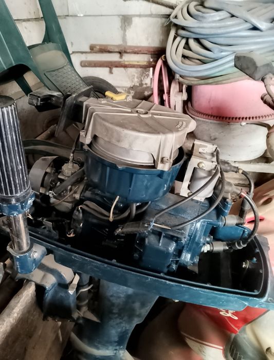 Vand motor tohatsu 8 cp 2 timpi cizma scurta