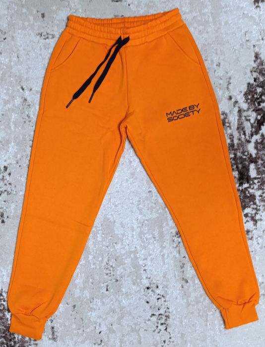 Vând pantaloni noi de bărbați Made by Society