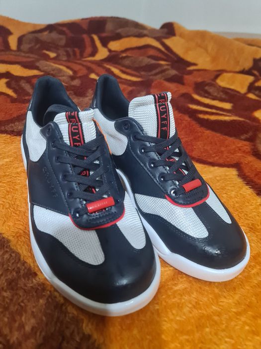 Маратонки Cruyff номер 42