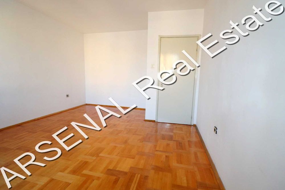 Дава се под наем Тристаен апартамент в София, Редута - 110 кв.м за 425 € - Снимка #5