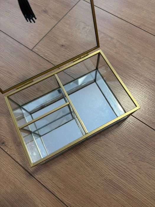 Кутия за съхранение на бижута и др