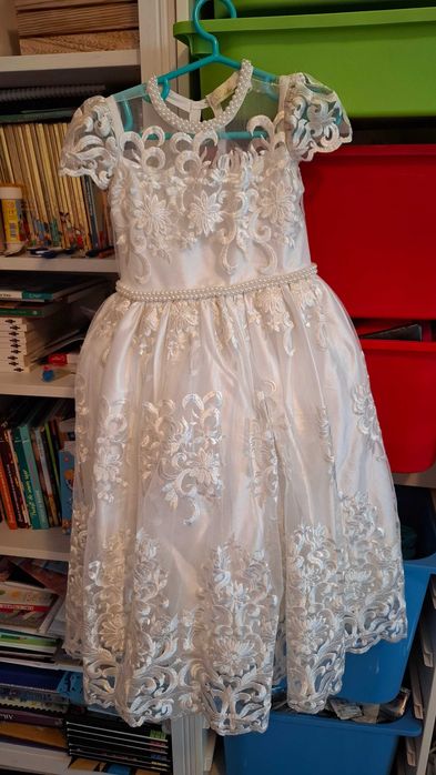 Rochie mireasa fetita 4-5-6 ani