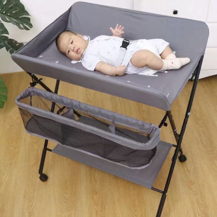 Столик для пеленания, передвижной