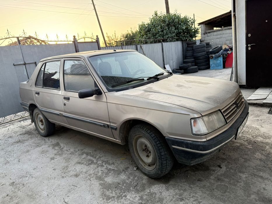 Машина Пежо 309 дизель