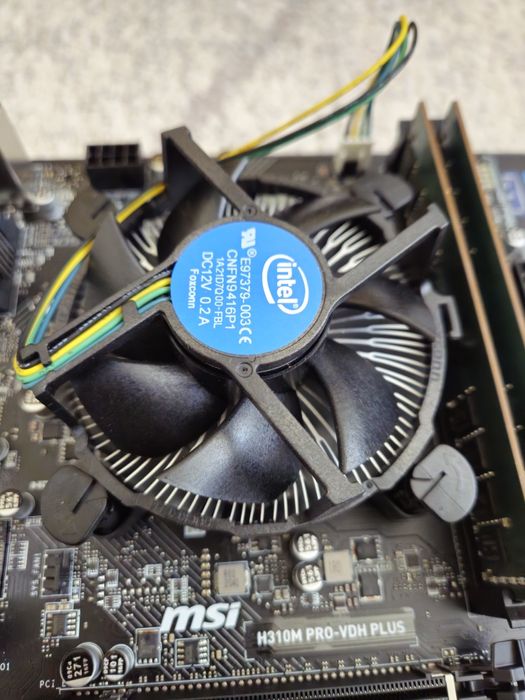 Kit gaming I5 8400, 16gb DDR4 dual channel, SSD Samsung 256, placa video 1050 GTX,