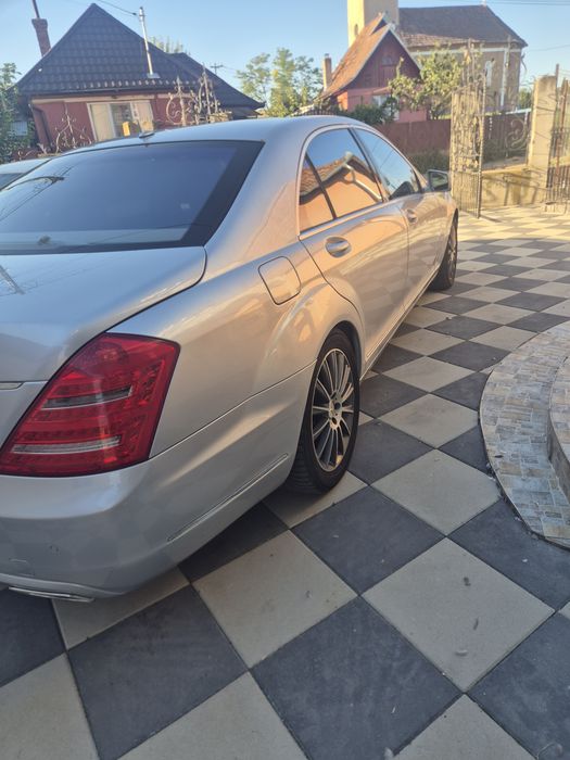 Mercedes Benz S350