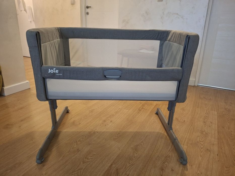 Patut co-sleeper Joie Roomie, Gray Flannel + 2 cearsafuri cadou