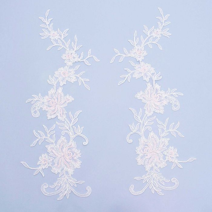 Булчински апликации, дантела, аксесоари