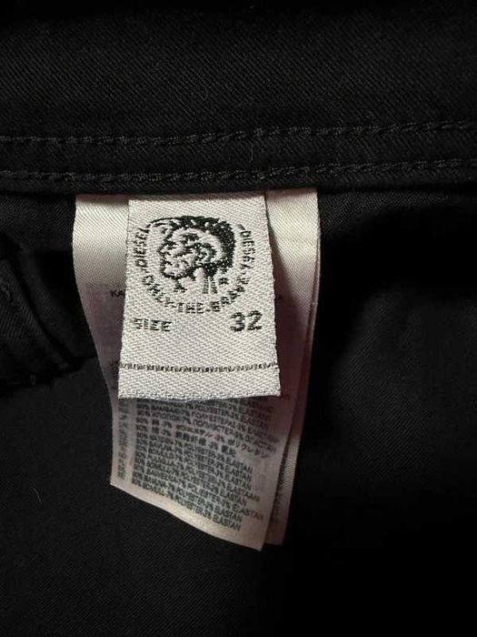 Blugi Diesel W32 L30, talie 43cm