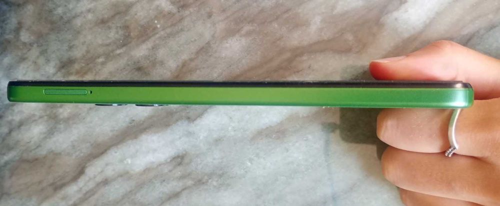 Телефон Motorola Moto G35 5G