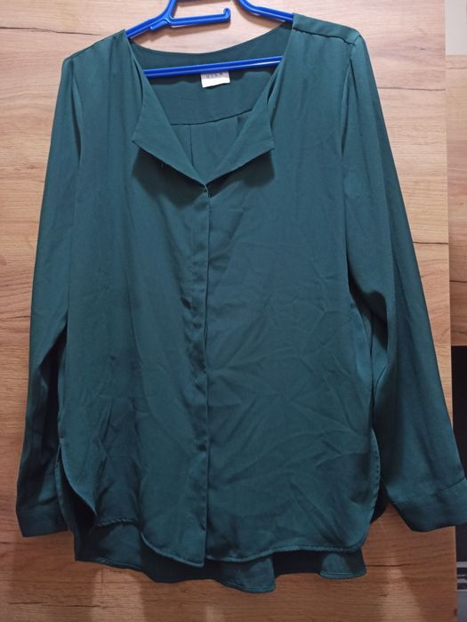 блузи по 5лв всяка