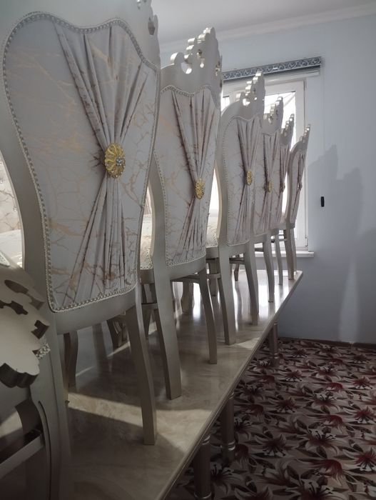 Stol stullar sortiladi