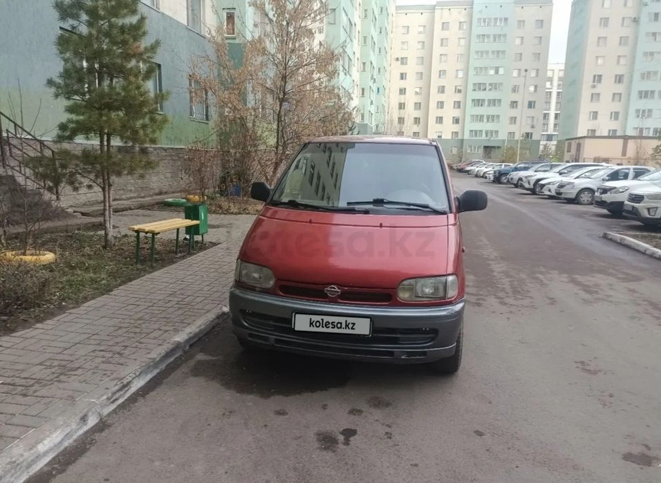 Продам бус Ниссан Серена