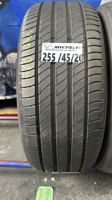 255/45/20 michelin