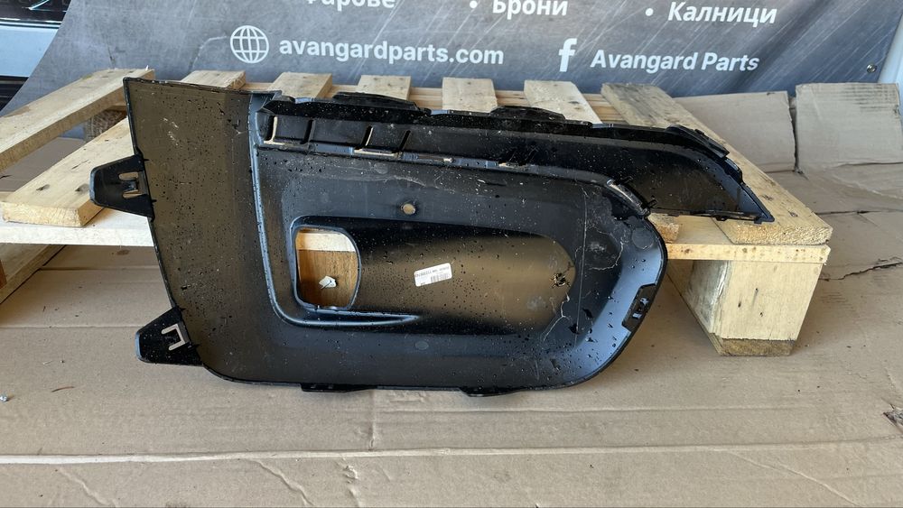 Дясна и лява решетка за халоген Peugeot Rifter 2018-