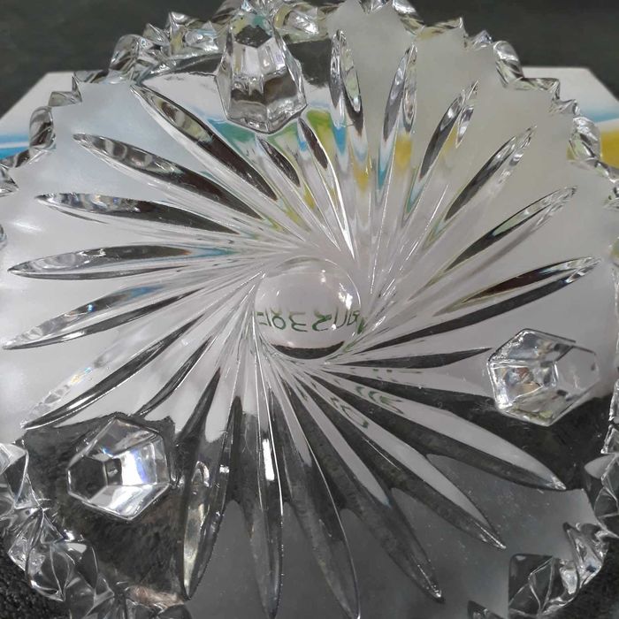 Фруктиера на столче  ,оловен кристал