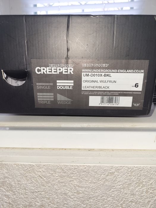 Продам лоферы женские