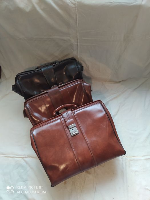 Продам кожаные сумки времён СССР