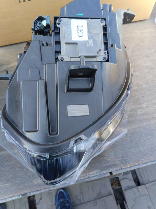 Фары амода С5 новые