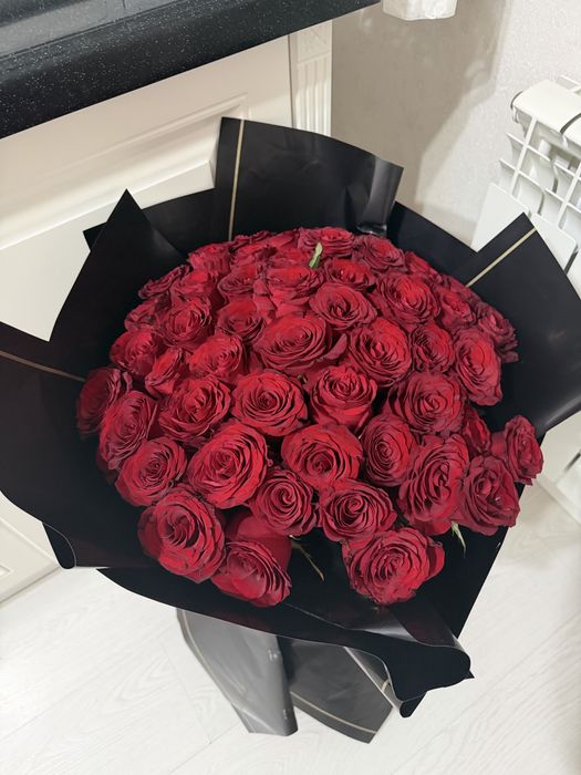 51 роза продается метровый