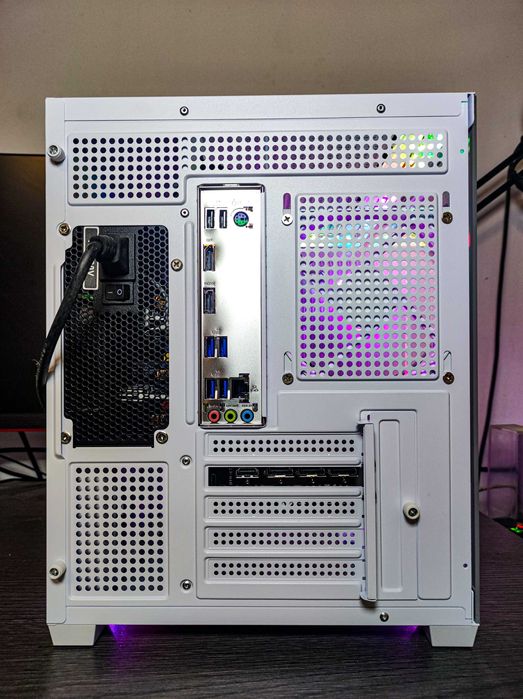 Нов! Ryzen 7 5700X, RTX 5060, 16GB RAM, 1TB SSD Nvme