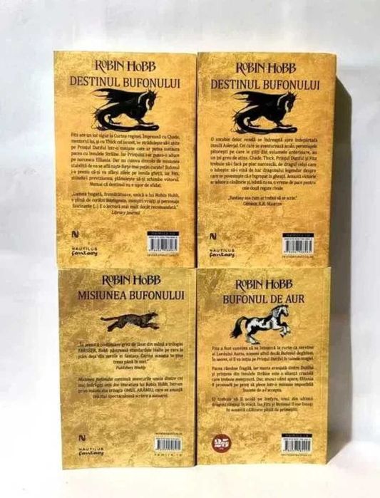 Pachet Trilogie completa Omul Aramiu Robin Hobb