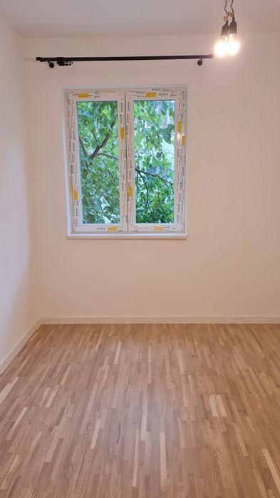 Ap 2 camere decomandat Băneasa, et.1/2, cu boxa