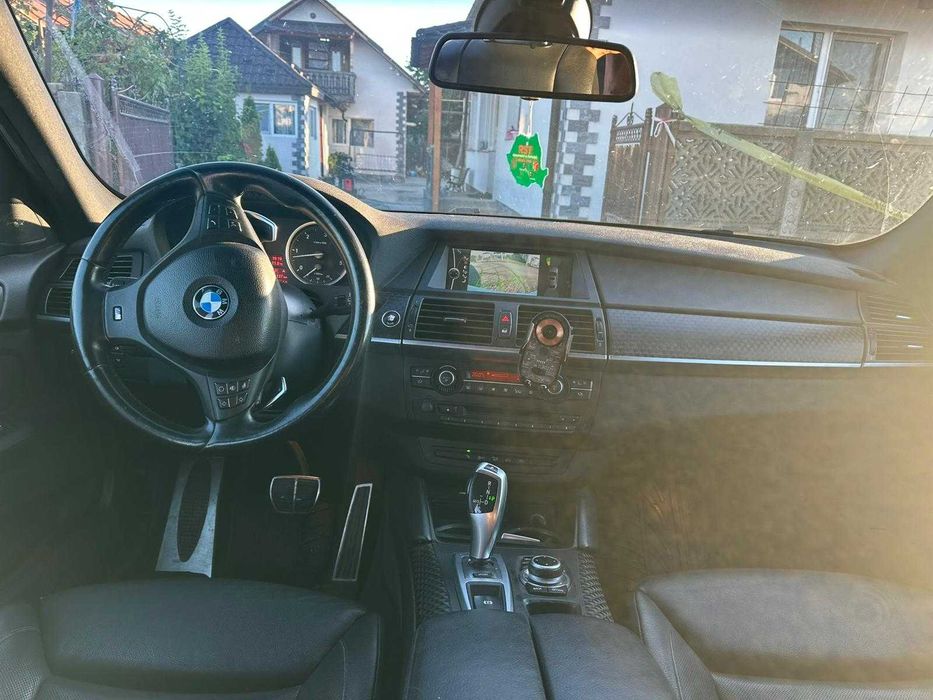 bmw x6 an 2012 , full option !