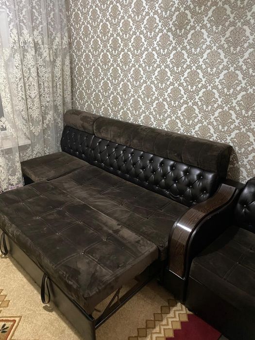 Продаю угловой диван