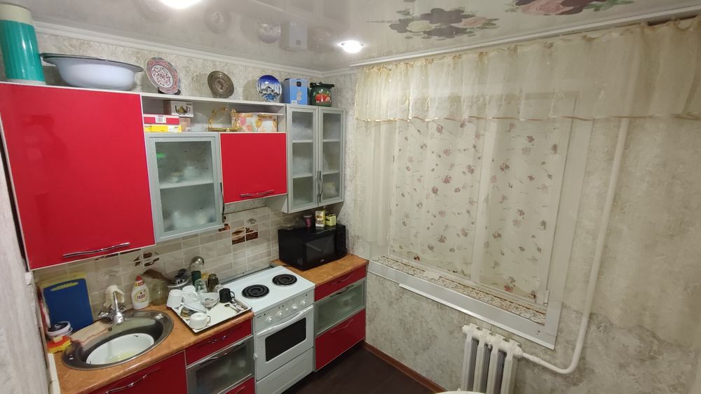 Трёшка Донентаева 40