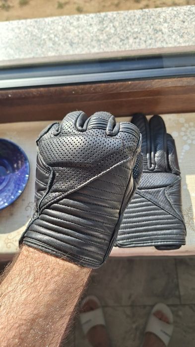 Manusi moto din piele