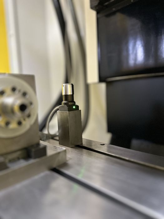 CNC фреза с ЦПУ Robodrill Fanuc Вертикален Обработващ център