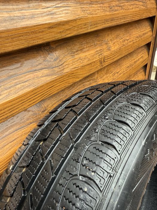 Set 4(pretul e pentru tot setul) Cauciucuri de iarna, Nexen 205/55 R16