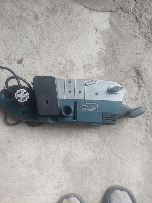 Șlefuitoare profesională cu banda Bosch 75 mm