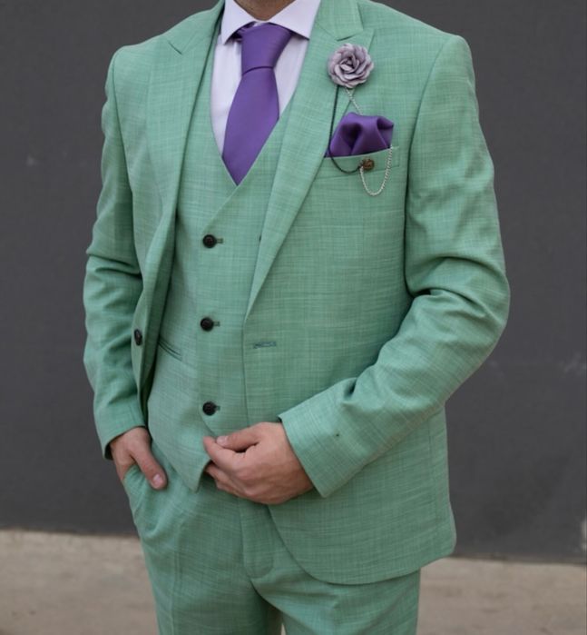 Costum barbatesc business