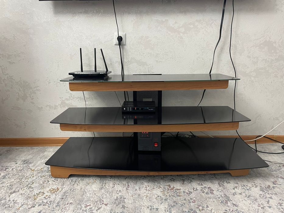 Продам подставку под телевизор