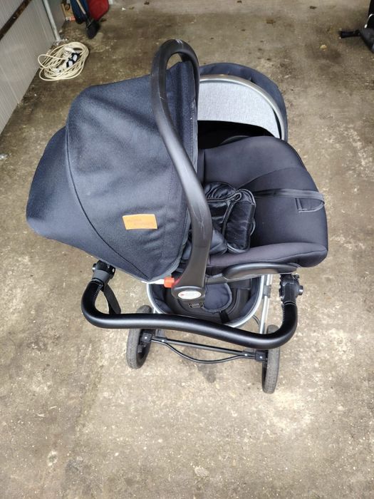 Bebelușul cărucior